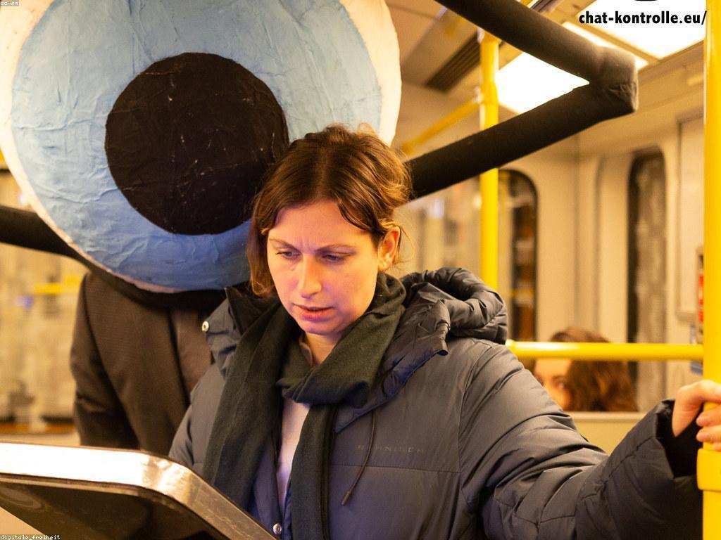 ស្វែងរកព័ត៌មានល្អៗនៅក្នុងសង្គមទាន់សម័យ